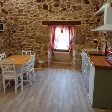 Apartamentos Muralla Sacra Sober Екстериор снимка