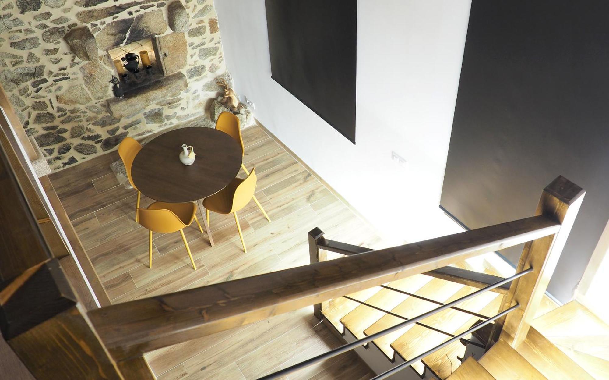 Apartamentos Muralla Sacra Sober Екстериор снимка