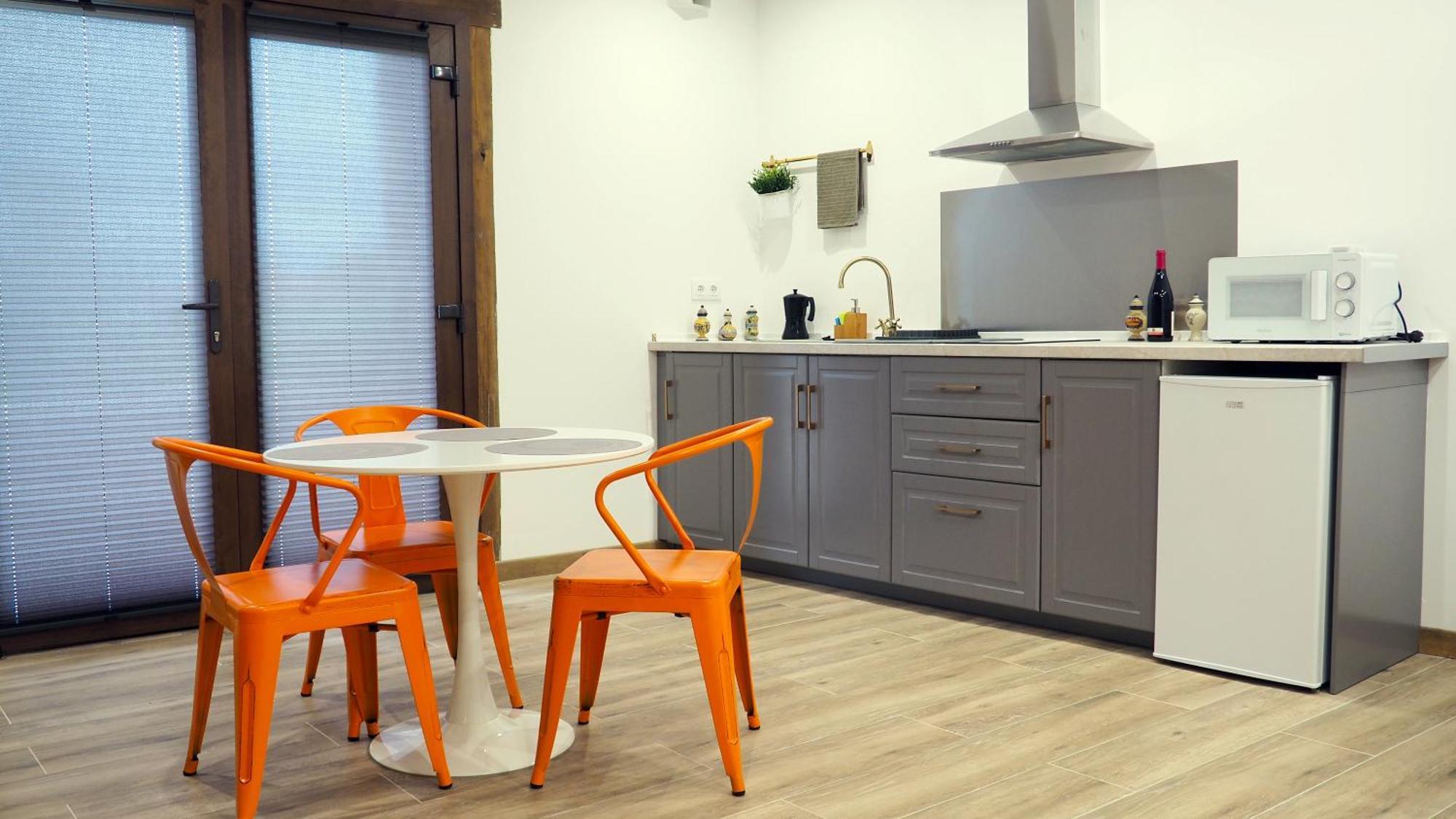Apartamentos Muralla Sacra Sober Екстериор снимка