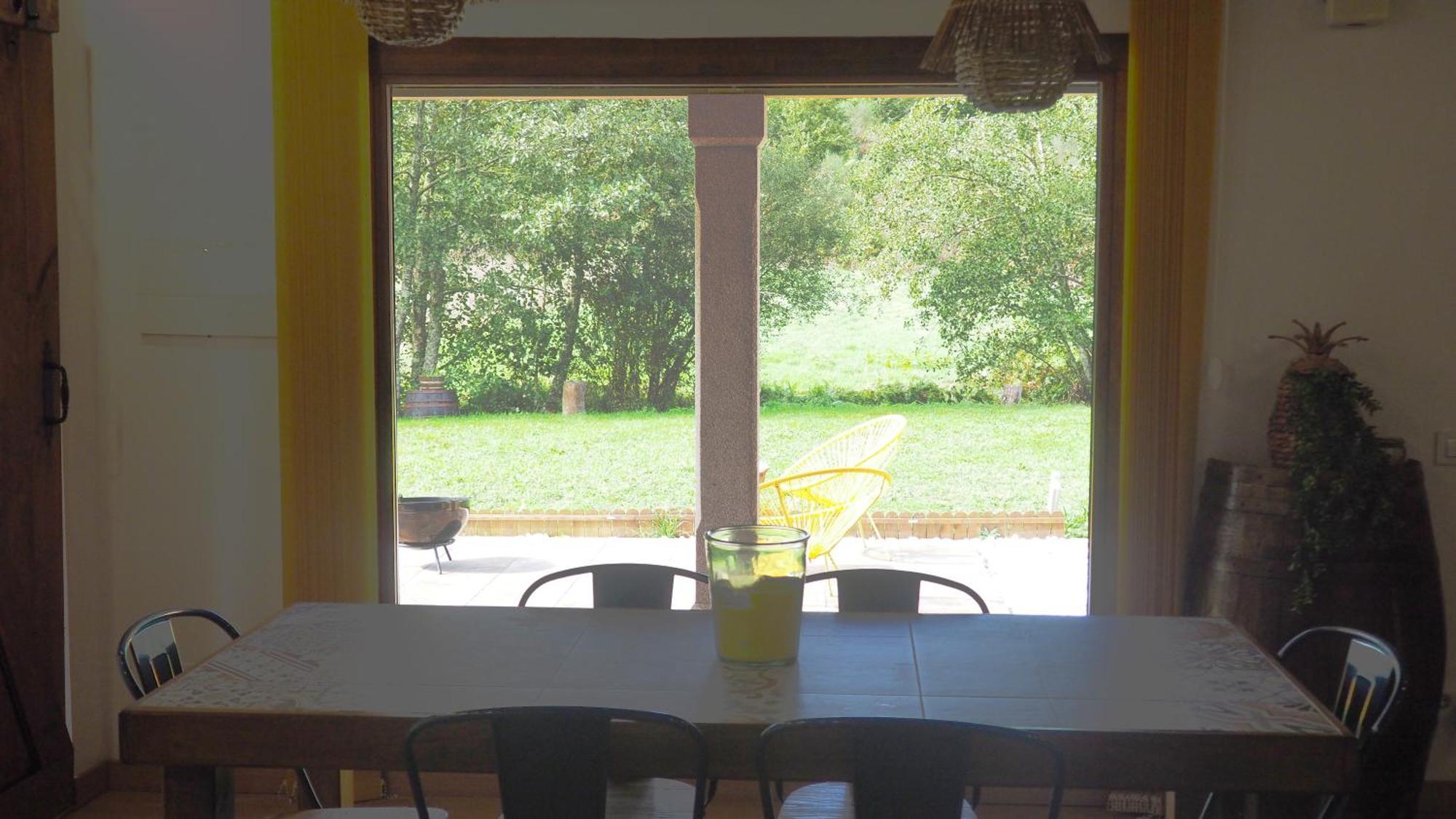 Apartamentos Muralla Sacra Sober Екстериор снимка