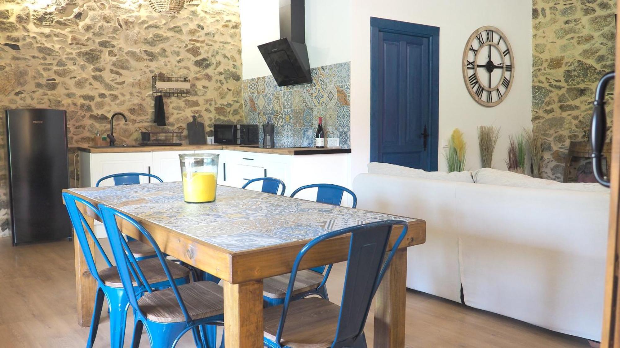 Apartamentos Muralla Sacra Sober Екстериор снимка