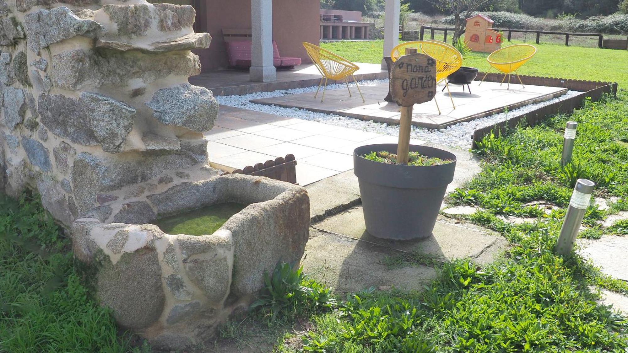 Apartamentos Muralla Sacra Sober Екстериор снимка