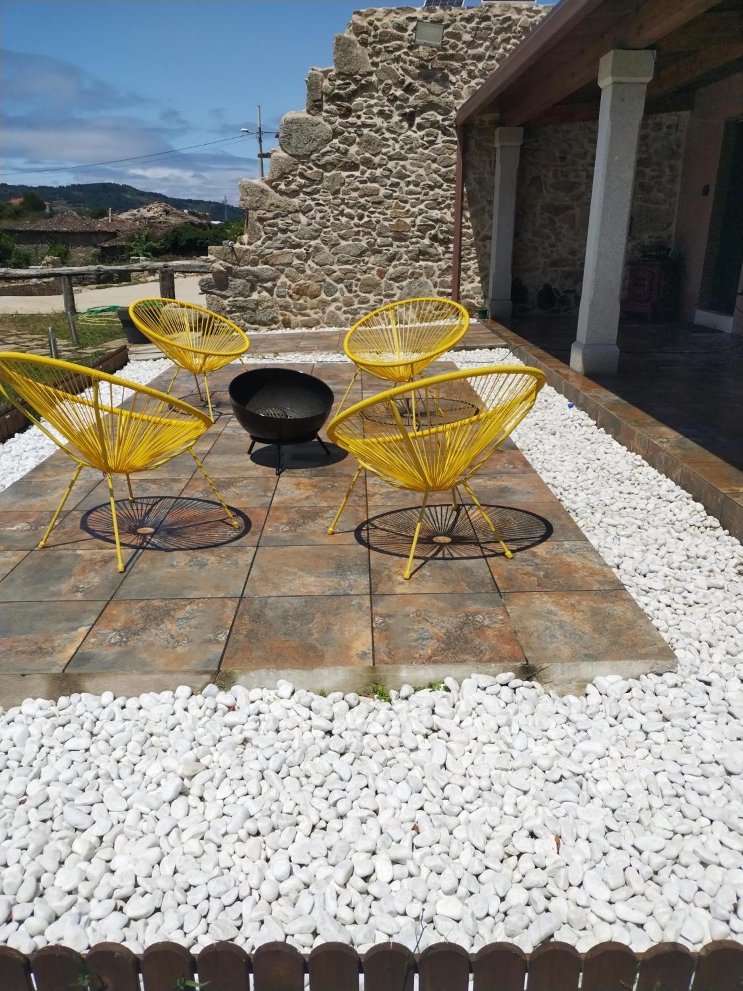 Apartamentos Muralla Sacra Sober Екстериор снимка
